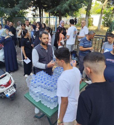 BAŞKAN YILMAZ, SINAVA GİREN ÖĞRENCİLERİ YALNIZ BIRAKMADI