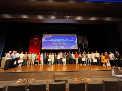 BAŞKAN YILMAZ, LGS ŞAMPİYONLARINI ÖDÜLLENDİRDİ