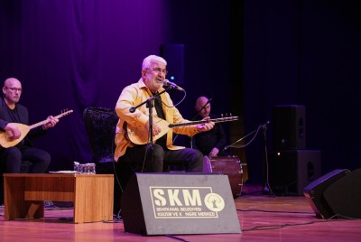 ŞEHİTKAMİL’DE 25 ARALIK COŞKUSU KAHRAMANLIK TÜRKÜLERİYLE TAÇLANDI