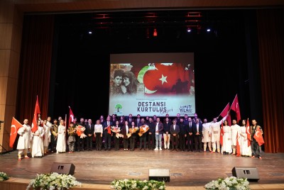 ŞEHİTKAMİL’DEN KURTULUŞ RUHUNA YAKIŞIR DESTANSI GECE