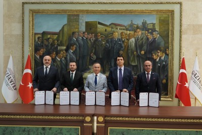 BAŞKAN YILMAZ’DAN ÖĞRENCİLERE 3 AYRI DESTEK