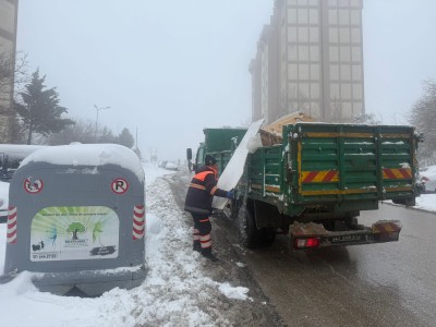 ŞEHİTKAMİL’DE KARLA MÜCADELE ARALIKSIZ SÜRÜYOR