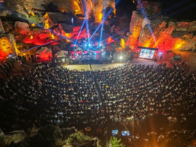 DÜLÜK’TE TARİH, SANAT VE MUTLULUK DOLU BİR GECE