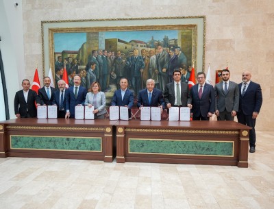 İMZALAR KUR’AN KURSU İÇİN ATILDI