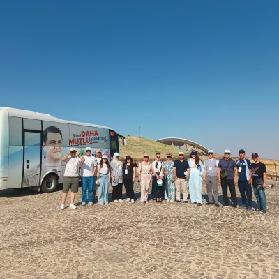 ŞEHİTKAMİL’DEN ARKEOLOJİ ÖĞRENCİLERİNE GÖBEKLİTEPE ZİYARETİ 