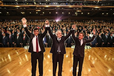 BAŞKAN FADILOĞLU YOĞUN KALABALIK EŞLİĞİNDE COŞKUYLA TANITILDI