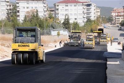 ŞEHİTKAMİL BELEDİYESİ?NDEN GÜVENEVLER MAHALLESİNE SIFIR ASFALT ÇALIŞMASI